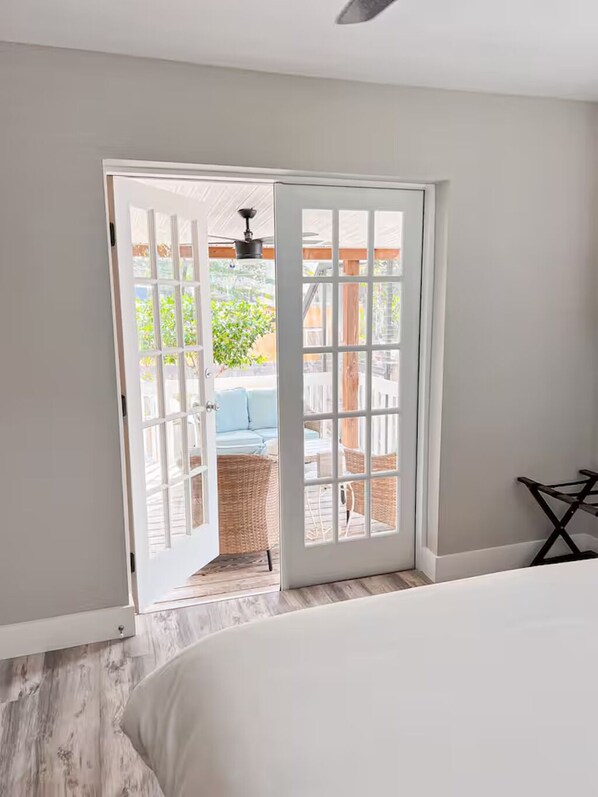 2 室のベッドルーム、デスク、アイロン / アイロン台、WiFi (無料)