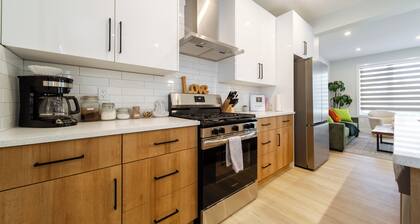 RusticModern3CornerSuite | KingBED | Parking | WEM | wifi