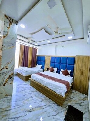 9 bedrooms, iron/ironing board, WiFi, bed sheets - 9-room hotel in lovely Mathura with WiFi, fitness room, AC (Mathura)