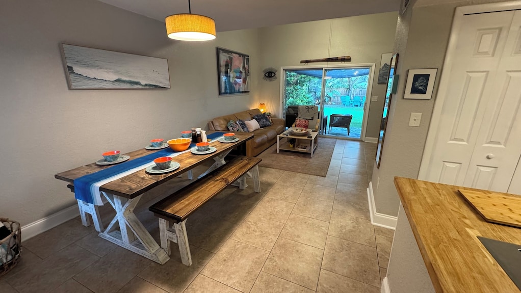 Serenity By The Sea Beautiful Quiet 2 Bedroom Townhome With Yard In Vilano Beach - Vilano Beach, FL