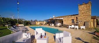 Masseria Santu Lasi, Surbo, Italy