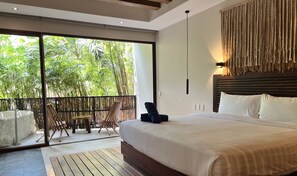 セーフティボックス (室内)、アイロン / アイロン台、WiFi (無料)