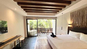 In-room safe, iron/ironing board, free WiFi