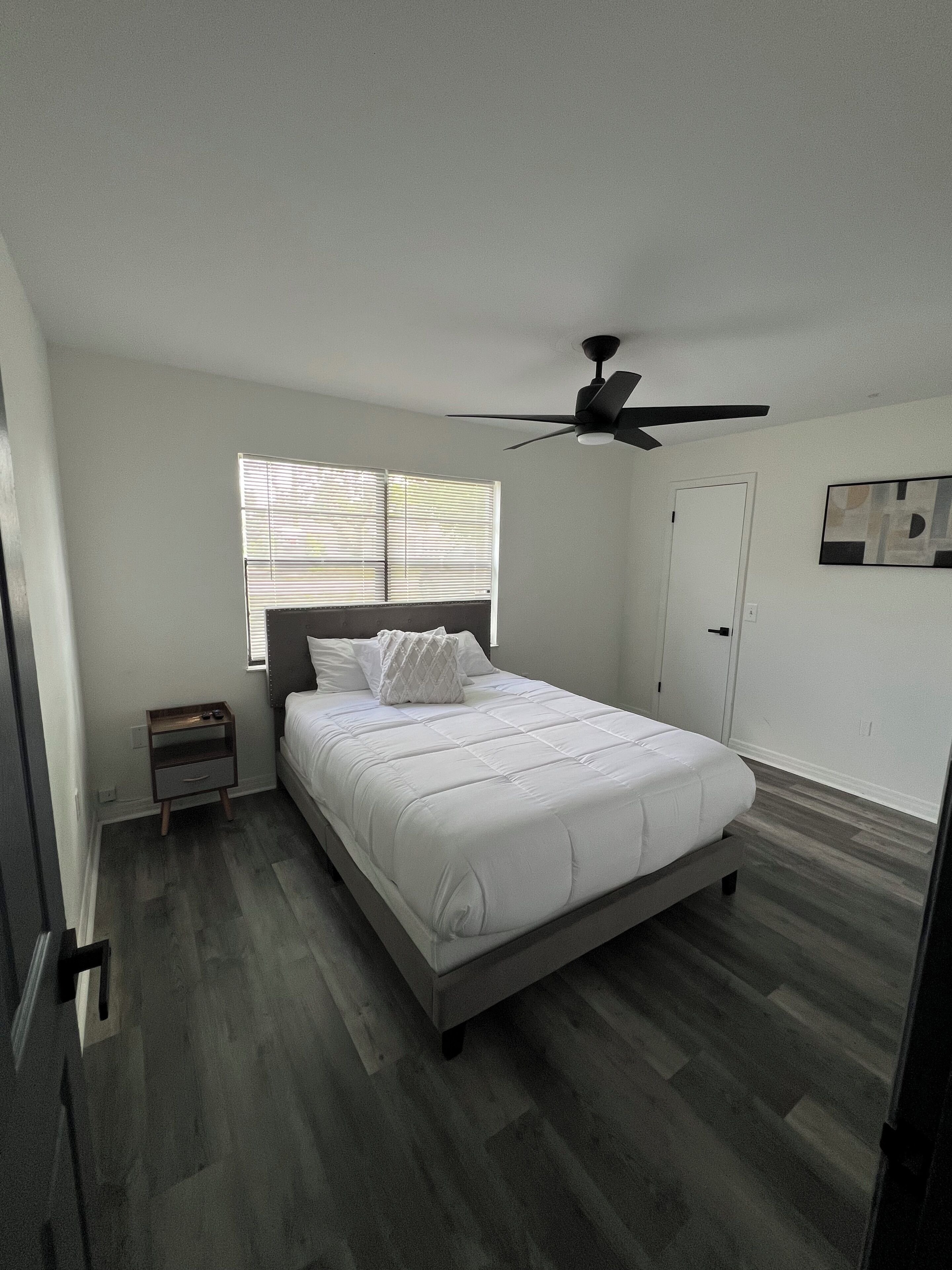 3 chambres, bureau, fer et planche à repasser, Wi-Fi gratuit