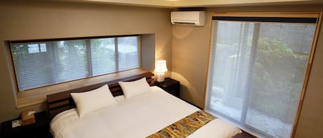 Rideaux occultants, fer et planche Ă repasser, Wi-Fi gratuit