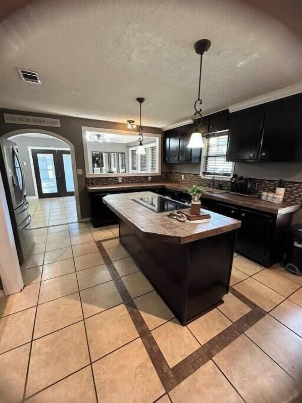 Private kitchen - Midtown Escape (Hattiesburg)