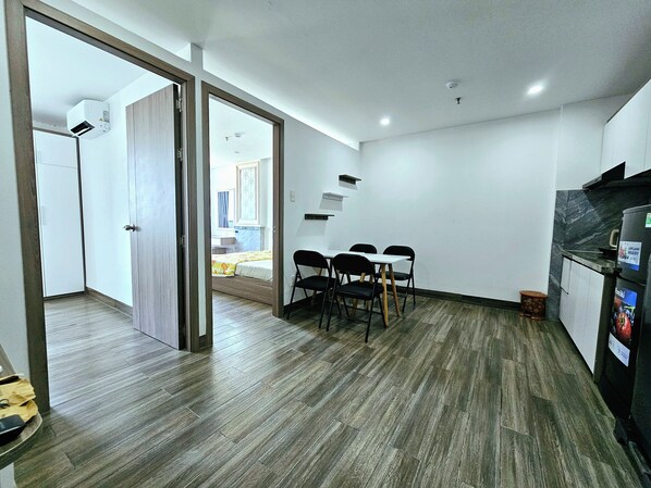 Free WiFi - Royal Hotel & Apartment (Da Nang)