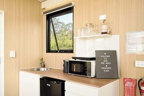 Fridge, microwave, stovetop, coffee/tea maker