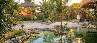 Melaka Ho Tram - Beachside Bungalows