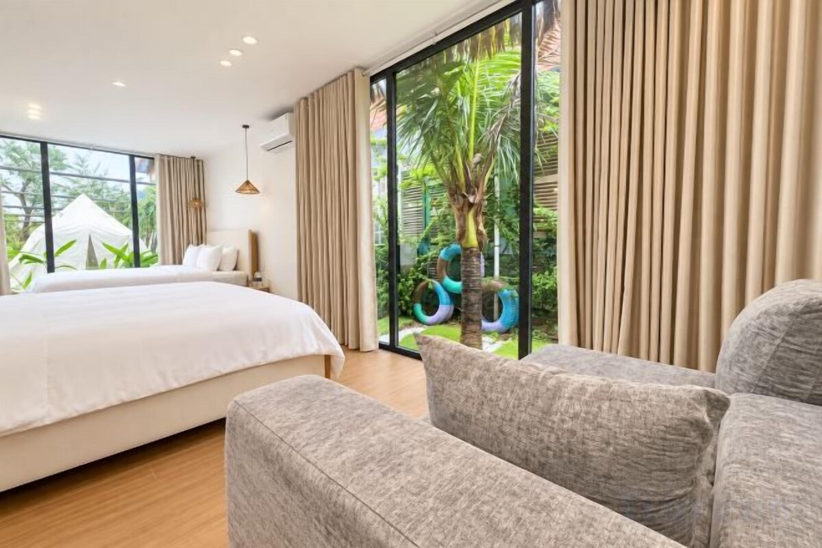 Literie de qualité supérieure, surmatelas, bureau, chambres insonorisées