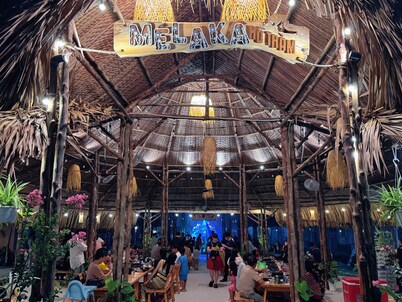 Melaka Ho Tram - Beachside Bungalows