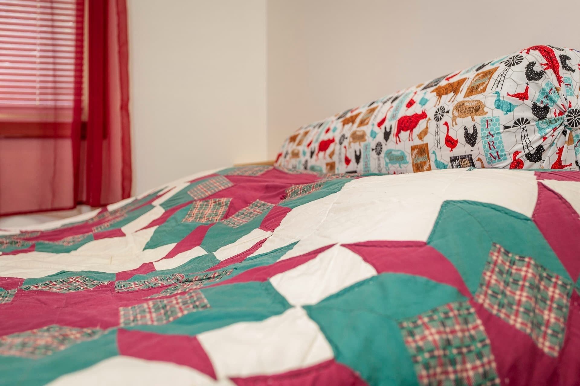 2 dormitorios, tabla de planchar con plancha, wifi y ropa de cama