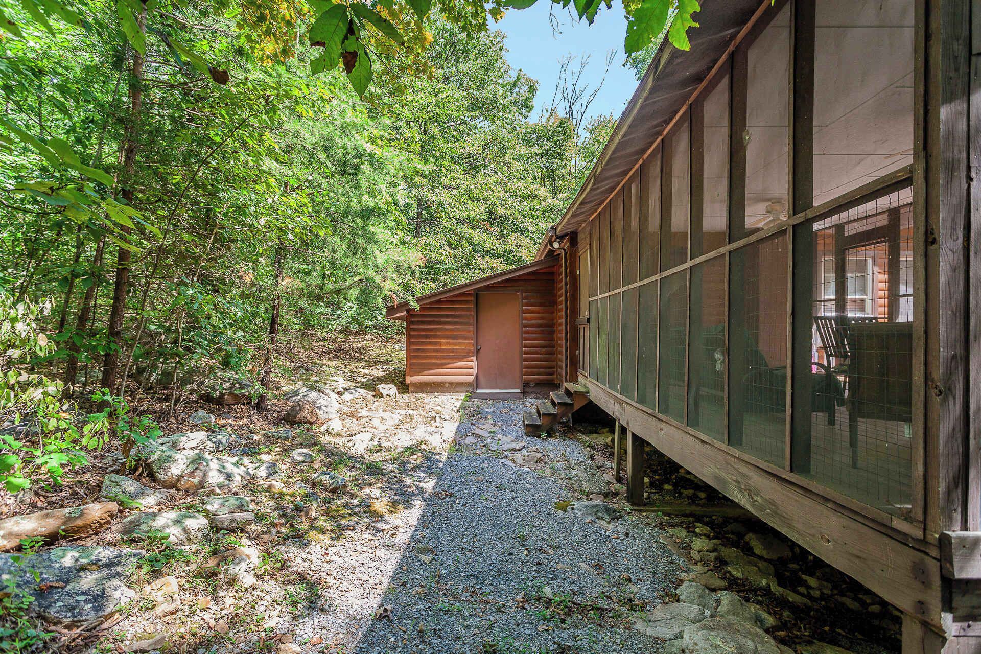 المنشأة من الخارج