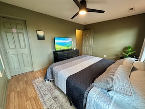 2 bedrooms, iron/ironing board, travel crib, free WiFi