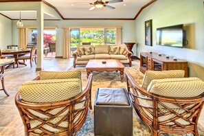 Condo (3 Bedrooms) | Living room | TV