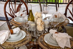 Condo (6 Bedrooms) | Dining