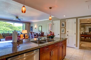 Condo (4 Bedrooms) | Private kitchen | Microwave, oven, dishwasher, coffee/tea maker