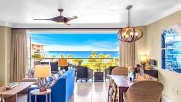 Condo (4 Bedrooms) | Dining