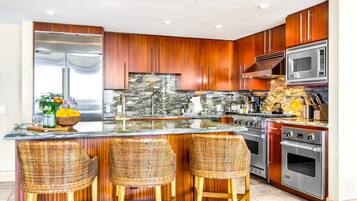 Condo (Multiple Bedrooms) | Private kitchen | Microwave, oven, dishwasher, coffee/tea maker