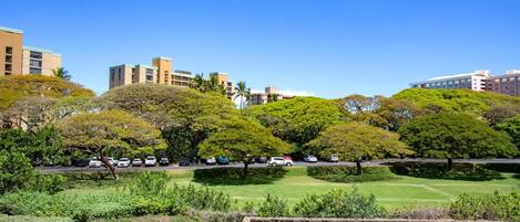 Condo (3 Bedrooms) | Front of property