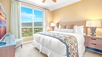 Condo (5 Bedrooms) | 5 bedrooms, laptop workspace, iron/ironing board, bed sheets