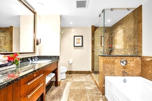 Condo (5 Bedrooms) | Bathroom | Shower, designer toiletries