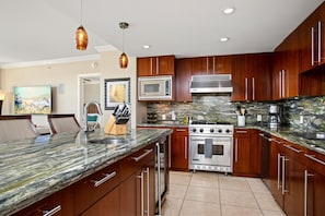 Appartamento (5 Bedrooms) | Cucina privata | Microonde, forno, lavastoviglie, macchina per tè/caffè