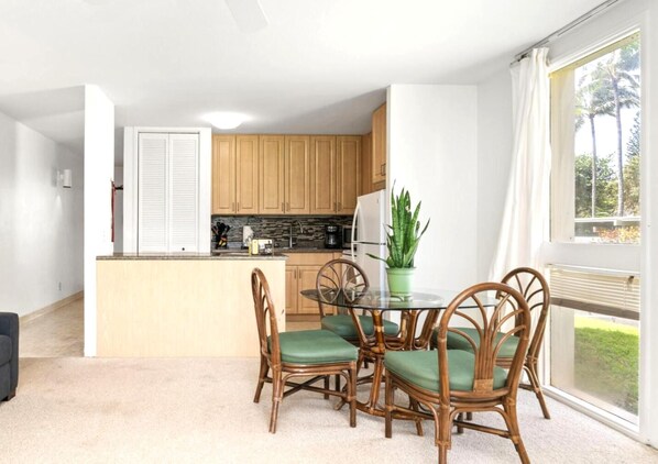 شقة (3 Bedrooms) | مطبخ خاص | ميكروويف، فرن، غسالة أطباق، ماكينة لصنع القهوة/الشاي