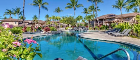 Condo (5 Bedrooms) | Pool