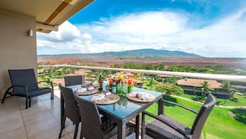 Condo (5 Bedrooms) | Front of property