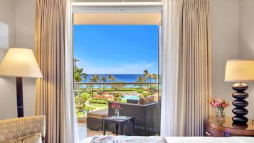 Condo (4 Bedrooms) | 4 bedrooms, laptop workspace, iron/ironing board, bed sheets