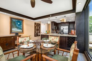 Condo (6 Bedrooms) | Opções para refeição
