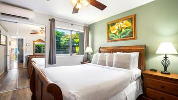 Condo (2 Bedrooms) | 2 quartos, espaço de trabalho para notebook