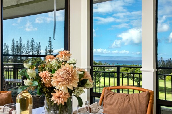 Condo (2 Bedrooms) | Dining