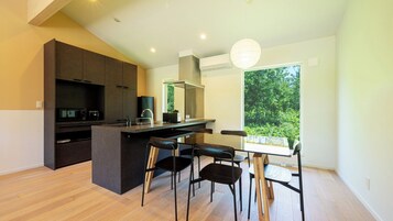 Family Villa, Mountain View | Front of property