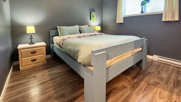 2 bedrooms, WiFi, bed sheets