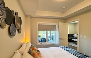 2 bedrooms, desk, travel cot, WiFi