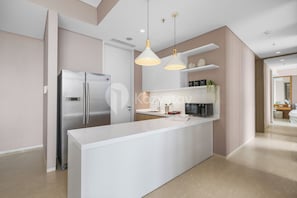 Appartamento, 3 camere da letto, vista città | Cucina privata