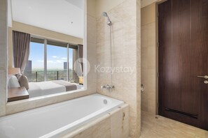 Appartement, 3 slaapkamers, uitzicht op stad | Badkamer | Handdoeken