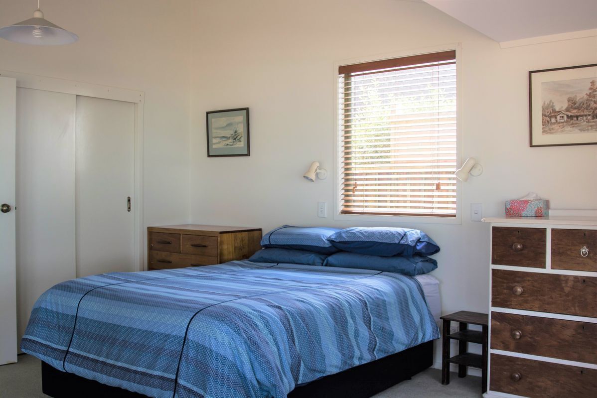 3 bedrooms, iron/ironing board, WiFi