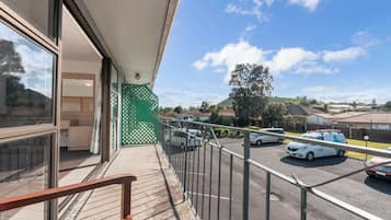 Deluxe Twin Room | Terrace/patio