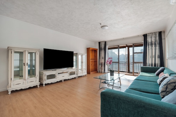 Family Apartment | Living area | TV
