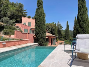 Piscine extérieure, piscine chauffée