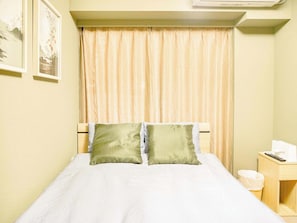 1 bedroom, WiFi, bed sheets