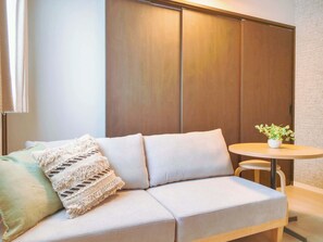 TV, offices