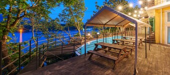 Gapyeong Nami Island Pet-friendly Spa Pe