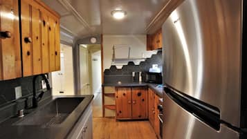 Signature Cabin, 3 Bedrooms, Patio | Private kitchen | Fridge, microwave, oven, stovetop