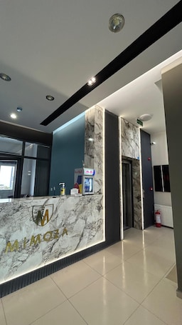 Reception. Gold Residence