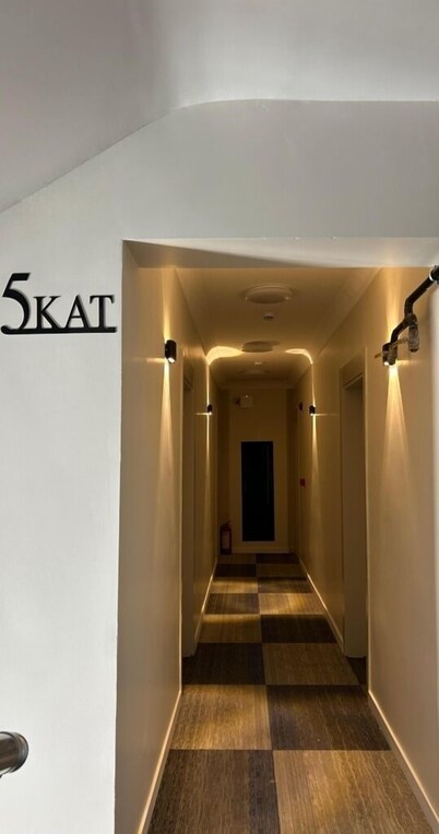 Gold Residence
