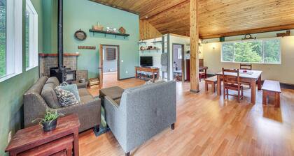Rustic & Modern Home w/ Forest Views in Newport!